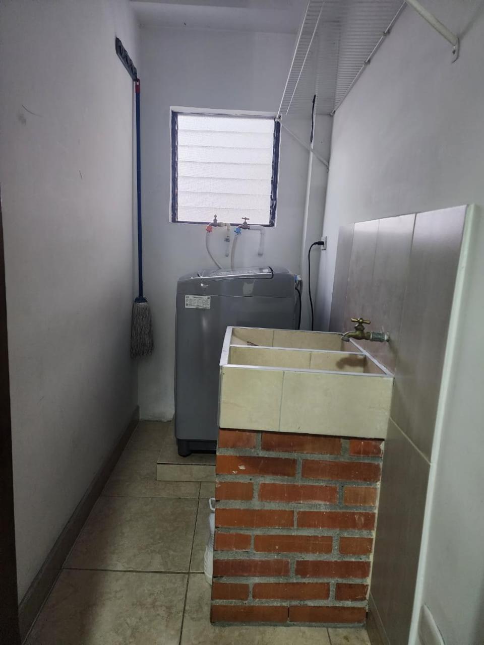 Fantastico Apto Completo En El Centro De Pereira Exterior photo
